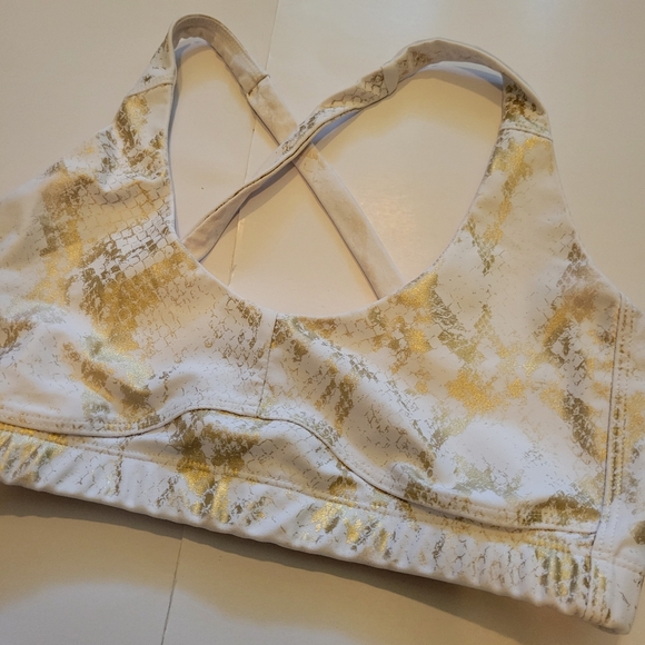 white and gold athleasure set - Picture 4 of 7